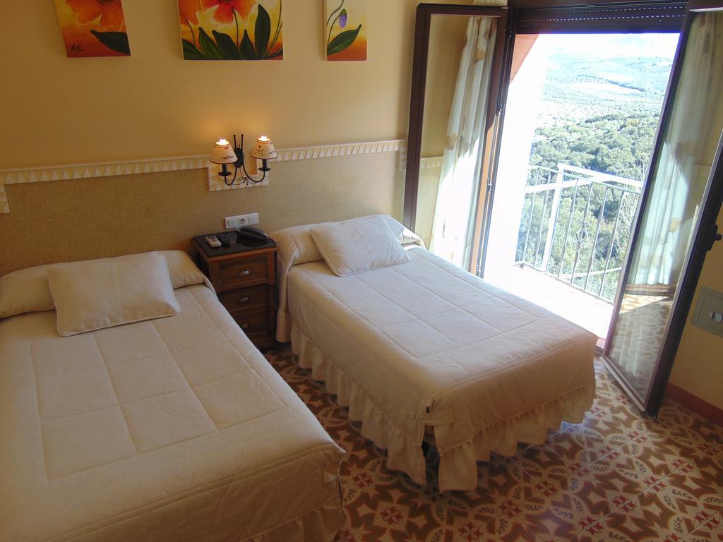 Hotel Sierra De Araceli لوسينا المظهر الخارجي الصورة