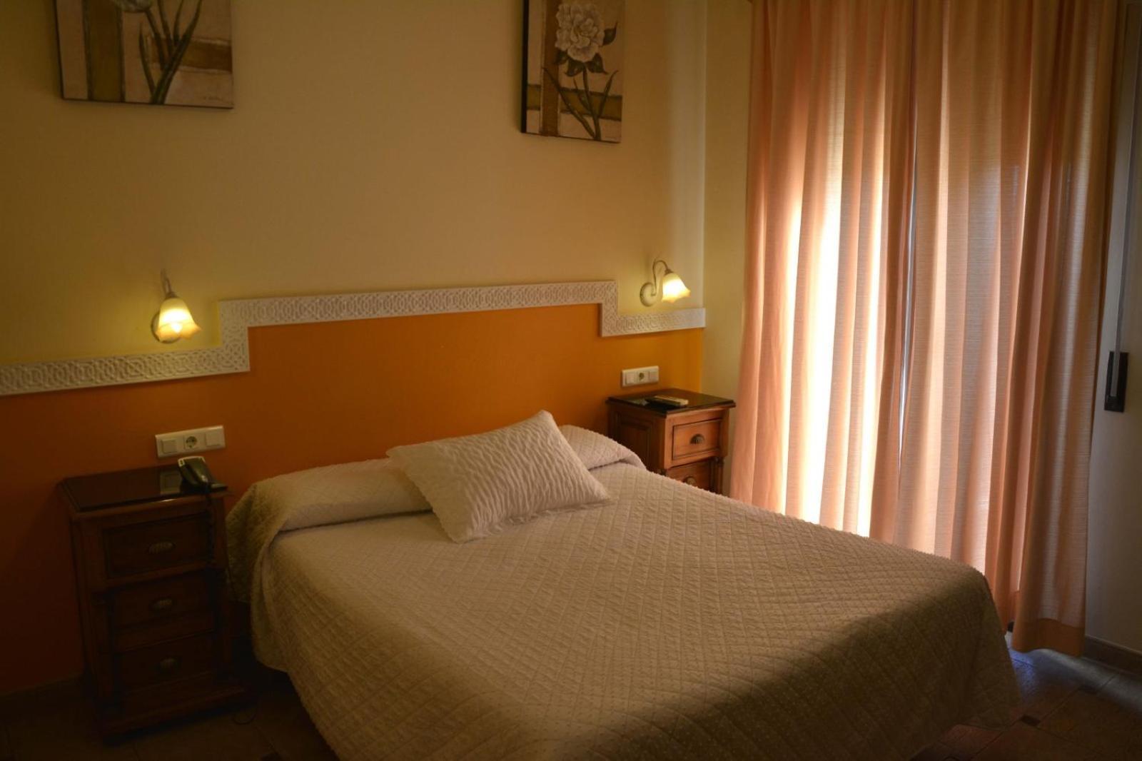 Hotel Sierra De Araceli لوسينا المظهر الخارجي الصورة